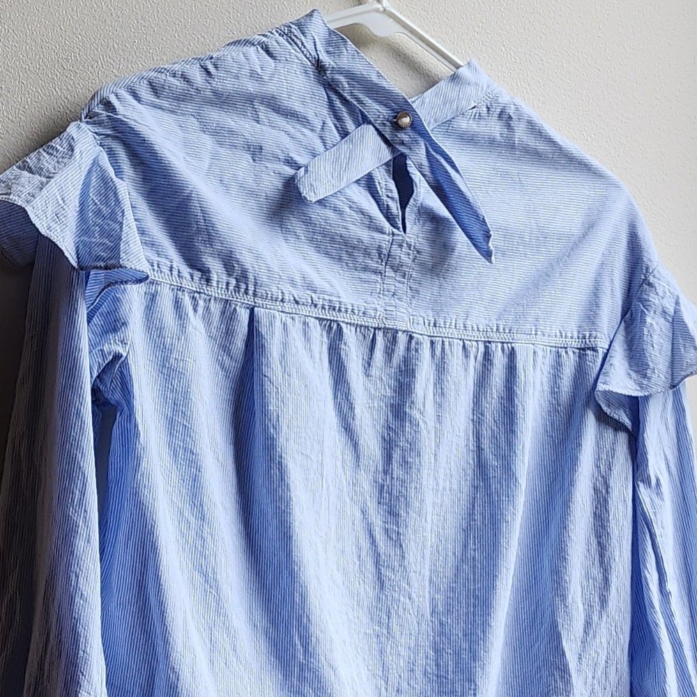 Blue Ruffled Micro-Striped Blouse Size Medium - Picture 12 of 16